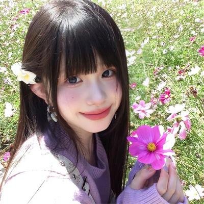 黑衣女孩